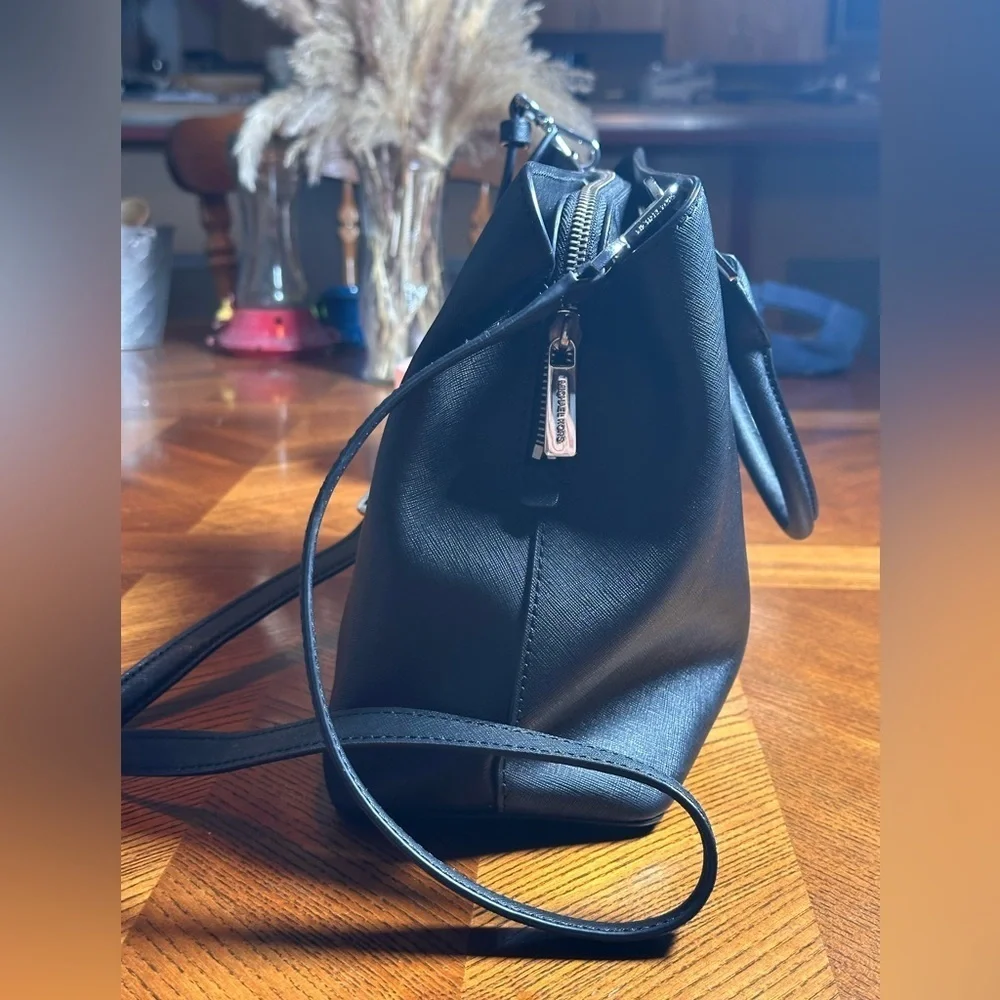 Savannah Large Saffiano Leather Satchel Black